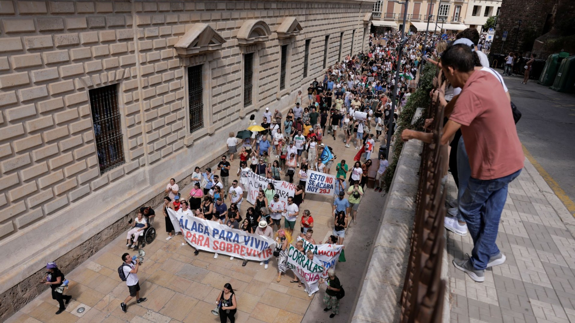 Extra than 15,000 anti-vacationer protesters get to streets in Malaga saying ‘visitors are forcing us out’