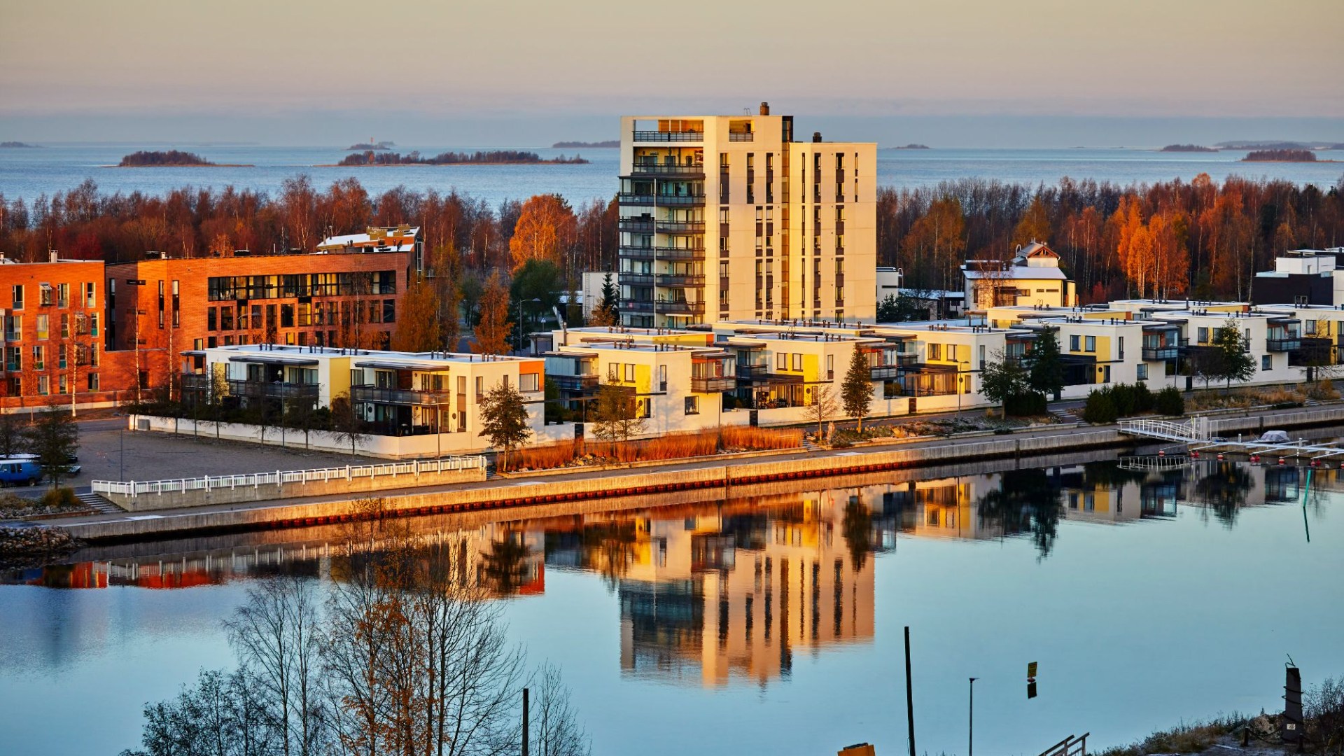 ‘Far-suitable knifeman’ stabs two young children leaving 12-12 months-aged seriously hurt in rampage at buying centre in Finland