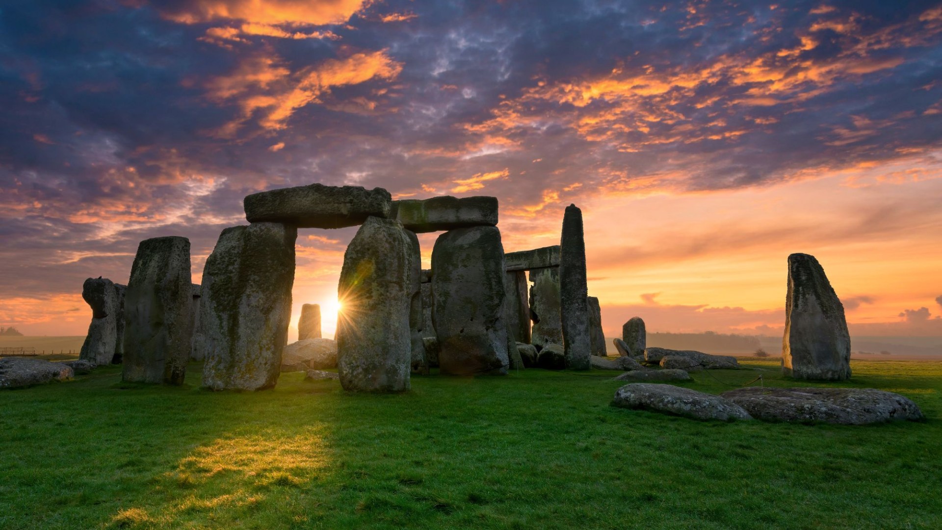 A-list US singer leaves fans gobsmacked as she makes surprise appearance at Stonehenge