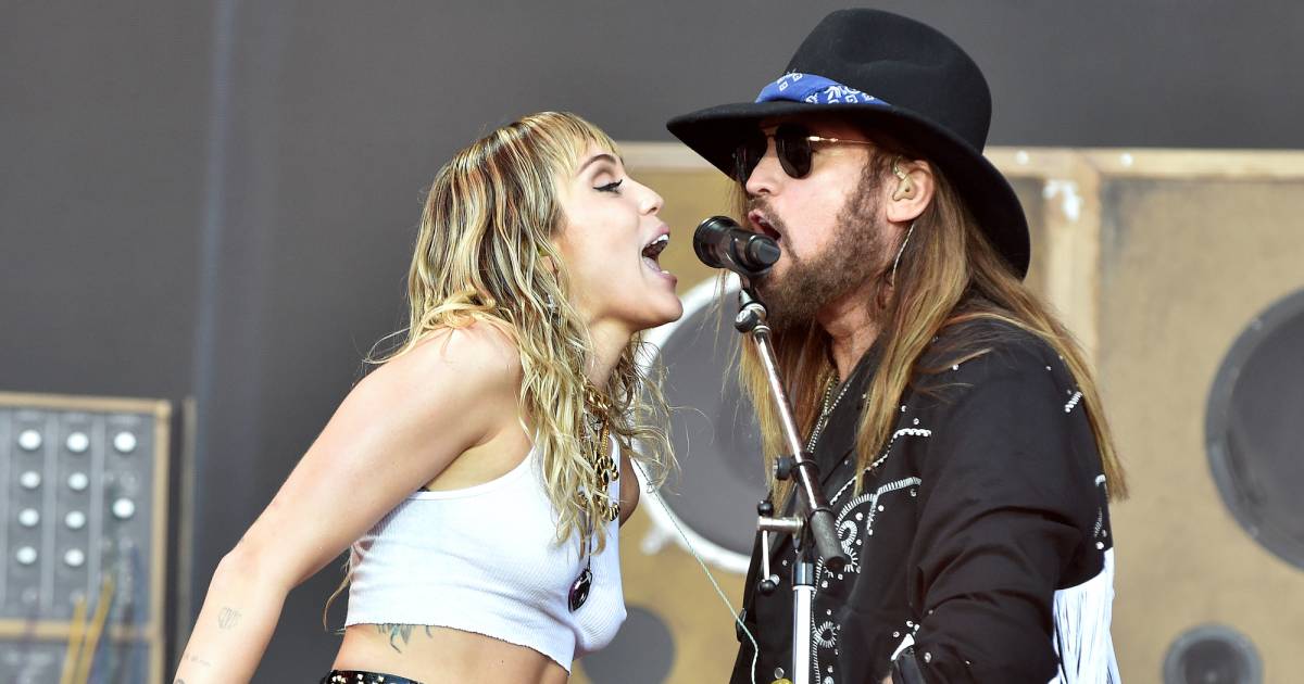 Billy Ray Cyrus Celebrates Miley’s Birthday with Sweet Throwback Pics