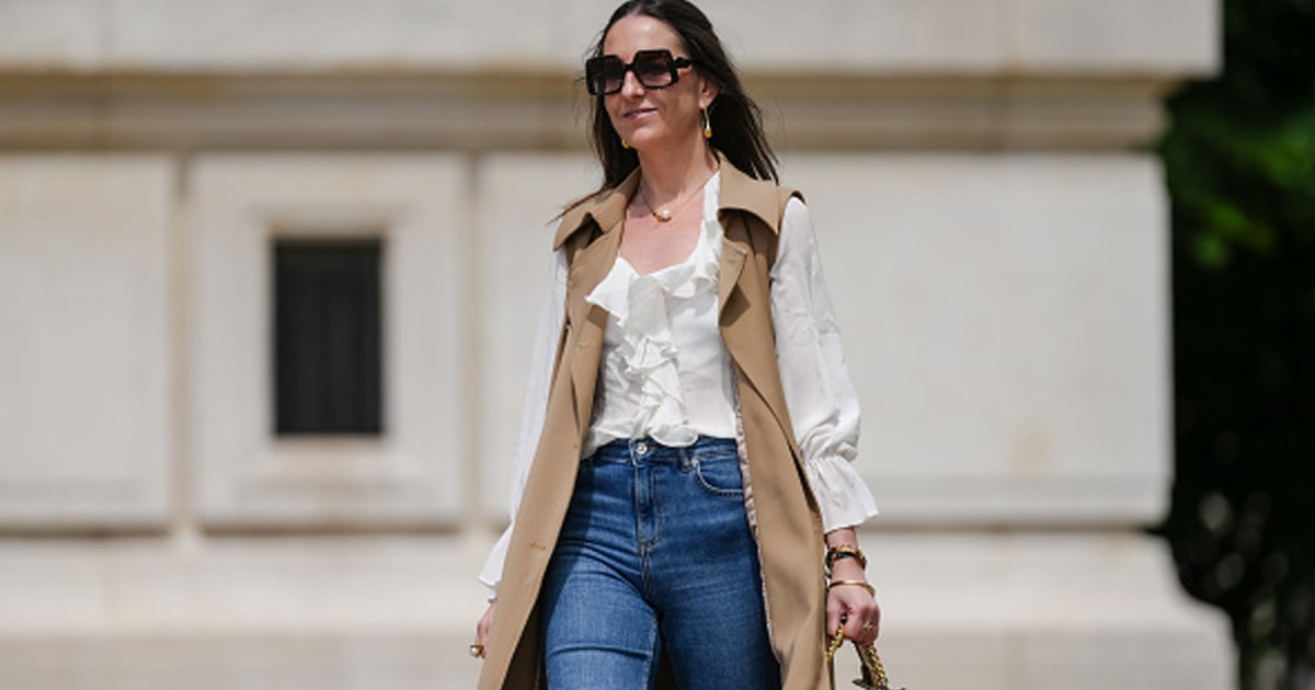 14 Rich Mom Tummy Control Jeans That Secretly Hide Bloating