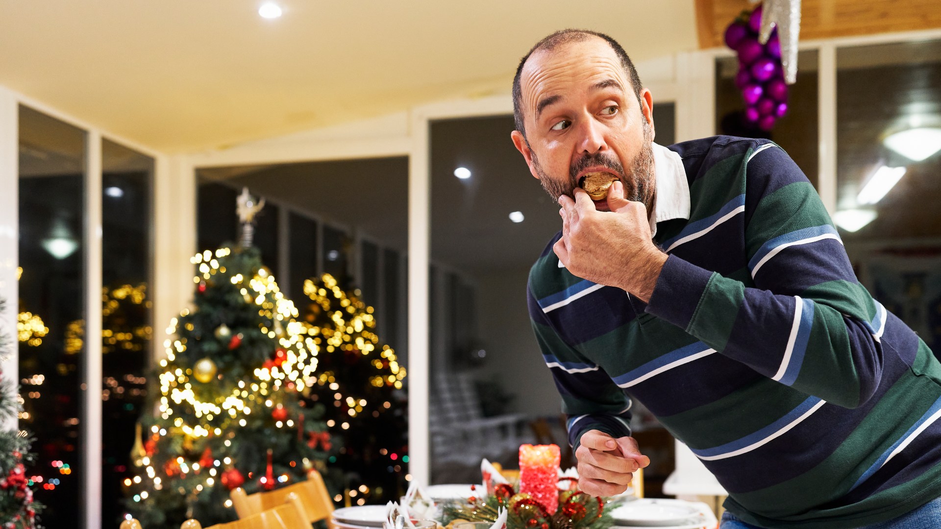 The 4 ways stuffing your face this Christmas could damage your brain – and warning signs you’re a binge eater